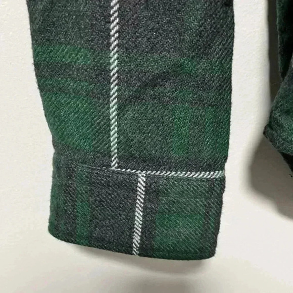J.Crew Wallace & Barnes Men’s Green Plaid Flannel Shirt, 100% Cotton, Sz Medium - Picture 9 of 14